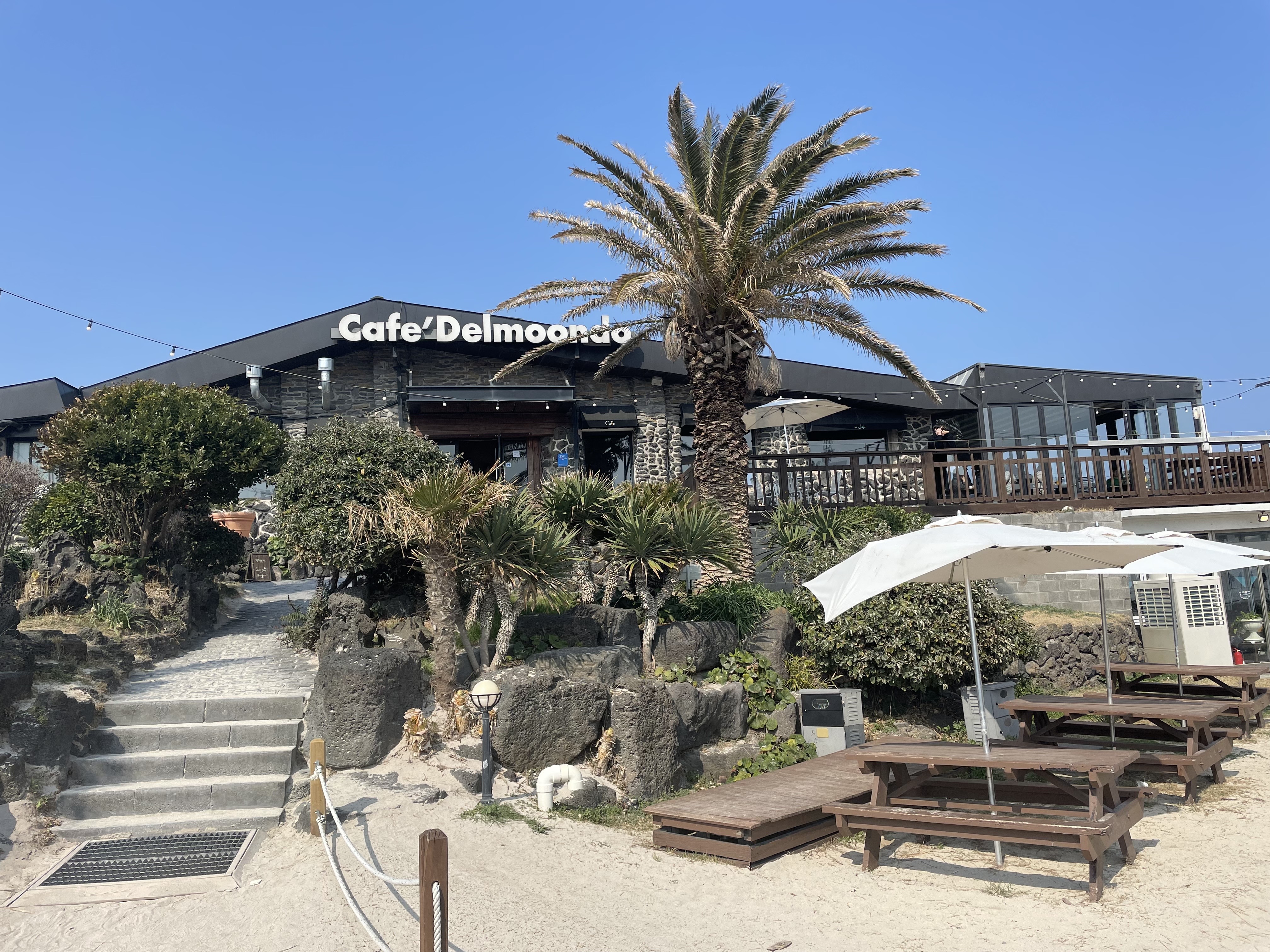 함덕_델문도_카페