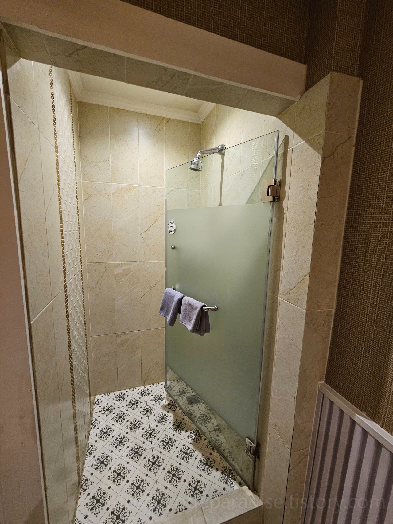 ๋งค์ฅ ์ฌ์ง