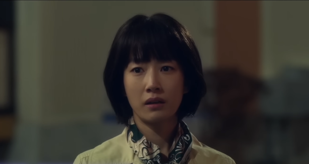 무빙시즌1에서 구룡포 아내의 스틸컷