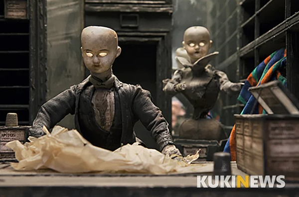 초현실주의 영화 포스터