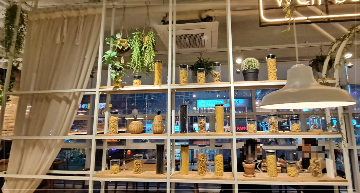 올리앤-옥정점-파스타-진열대