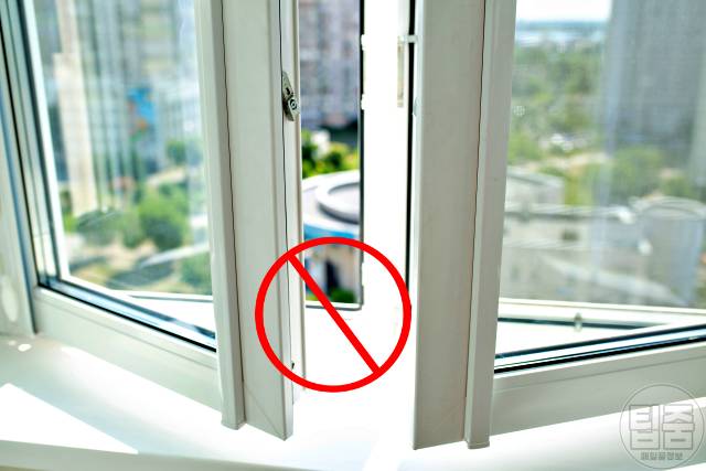 태풍 창문 테이프,태풍 창문 깨짐,태풍 창문 열어두면
