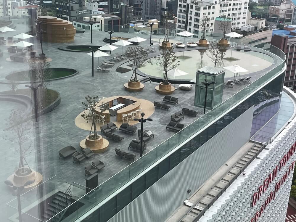 그랜드-하얏트-제주-야외수영장-전경