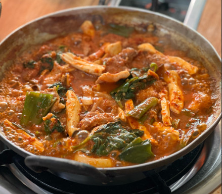 6시내고향 경산 자인공설시장 돼지찌개 두루치기 맛집