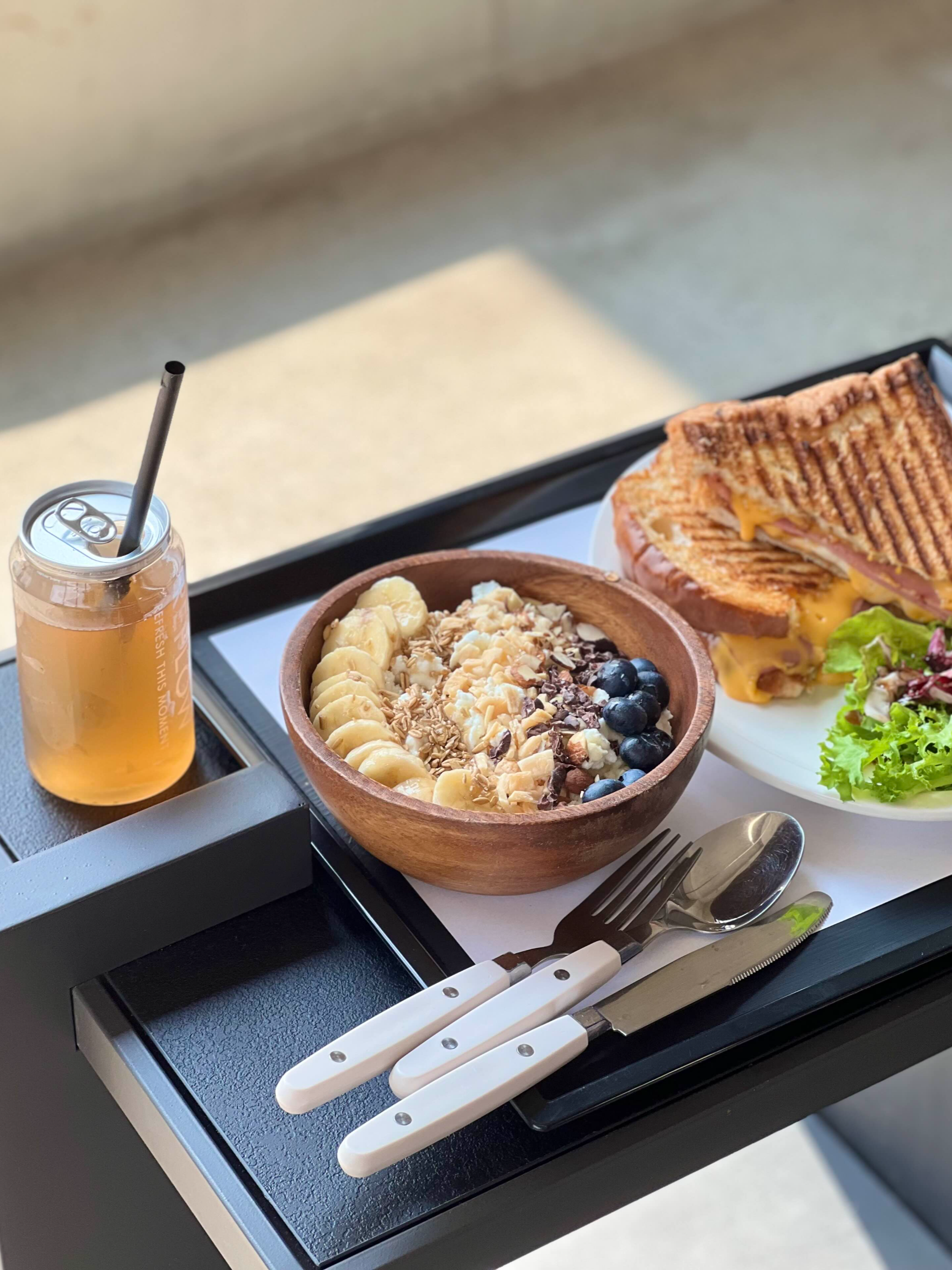 리플로우 북한산점 아사이볼 런치 메뉴 그릭요거트 그래놀라 콤부차 샌드위치 시켜먹음