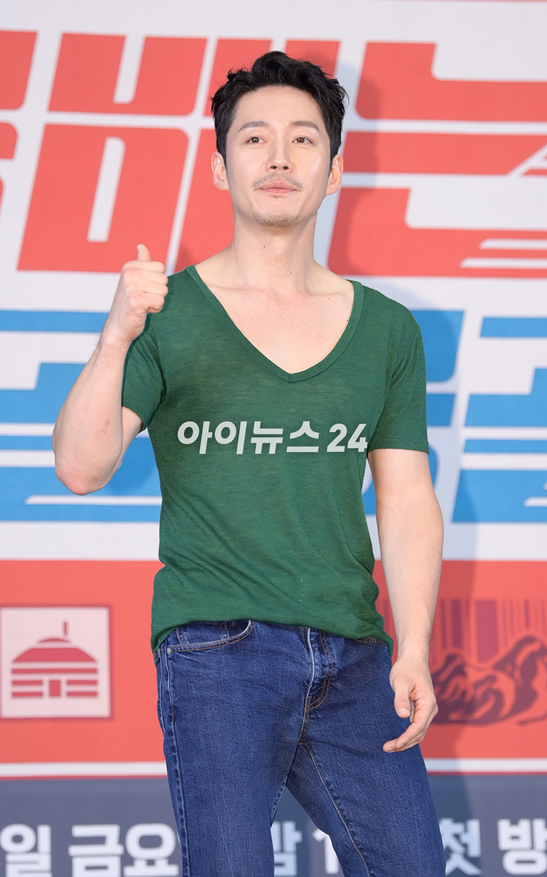 배우 장혁이 2일 오후 서울 서초구 잠원동 더 리버사이드호텔에서 진행된 JTBC 신규 예능 프로그램 '택배는 몽골몽골' 제작발표회에 참석하고 있다. [사진=정소희 기자]