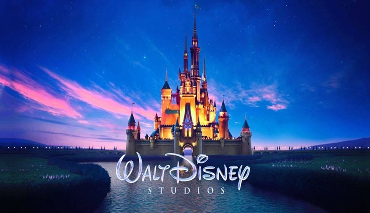 트론 아레스 제작 디즈니 ILM 프레임 스토어 나인 인치 네일스