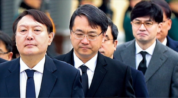 서석호 변호사와 윤석열의 관계