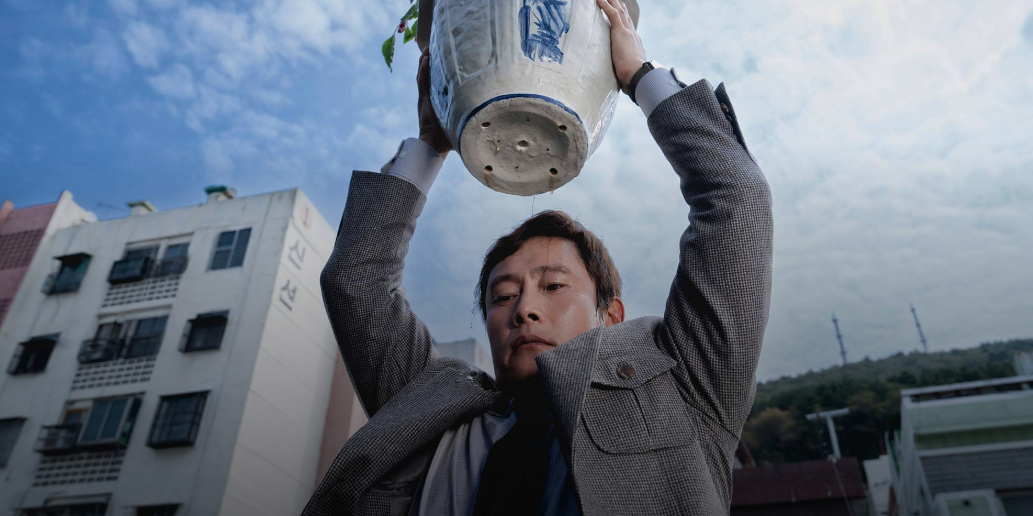 박찬욱 감독의 신작 《어쩔 수가 없다》