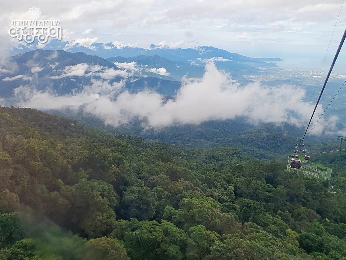 다낭 바나힐 케이블카 파노라마—바나힐 케이블카 요금·바나힐 입장권 구매 참고 ❘ Ba Na Hills cable car panorama — reference for cable car prices and ticket purchase