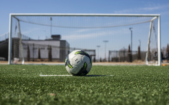 골대도 진화한다, 축구골대의 기술발전과 안전장치 이야기