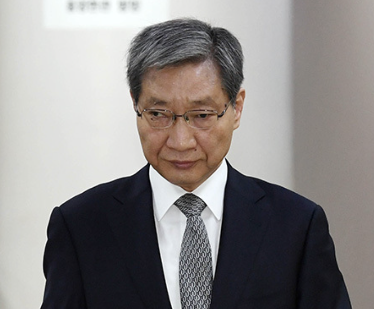 장충기 프로필