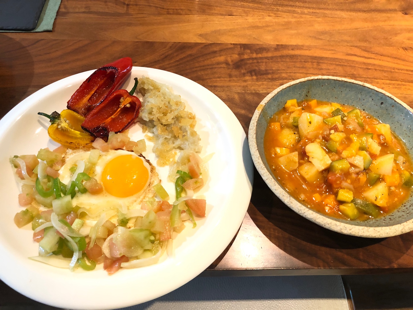 완성된브런치와-미네스트로네