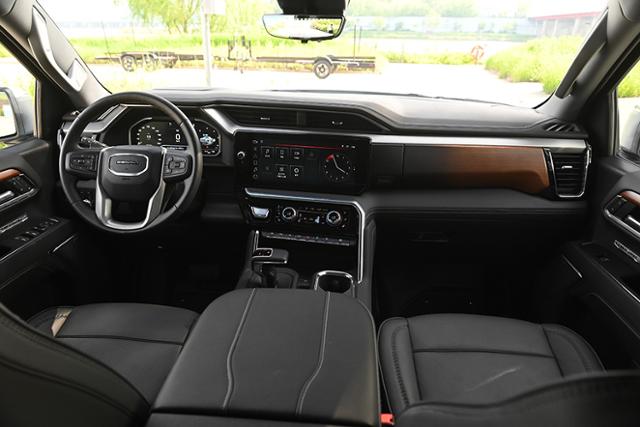 GMC 시에라 드날리