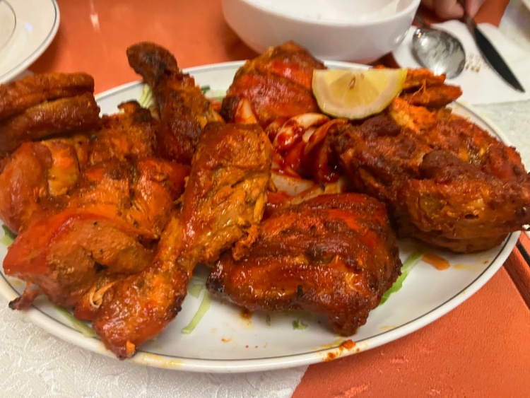 하루 300인분 완판! 정통 인도 요리의 진수 난, 시금치 커리, 탄두리 치킨 안암동 고려대 맛집 추천 생방송투데이 리얼맛집 오늘방송 소문의 맛집