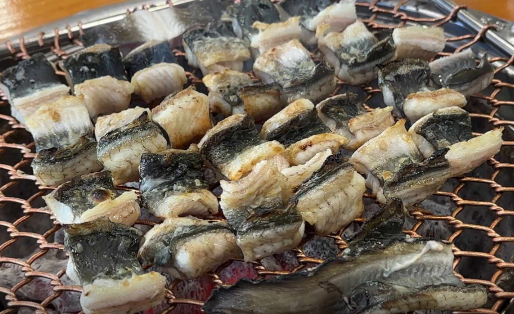 억조민물장어구이