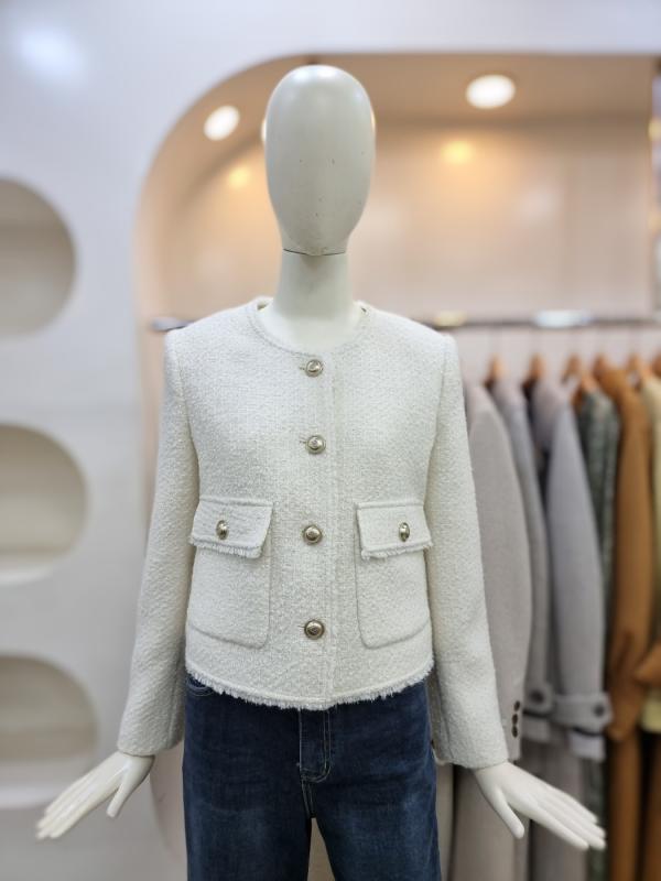 온앤온 금장 단추 라운드넥 트위드 자켓 NJW3WJ922