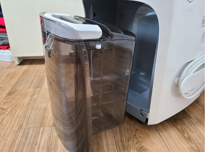 위닉스 제습기 17리터 물통