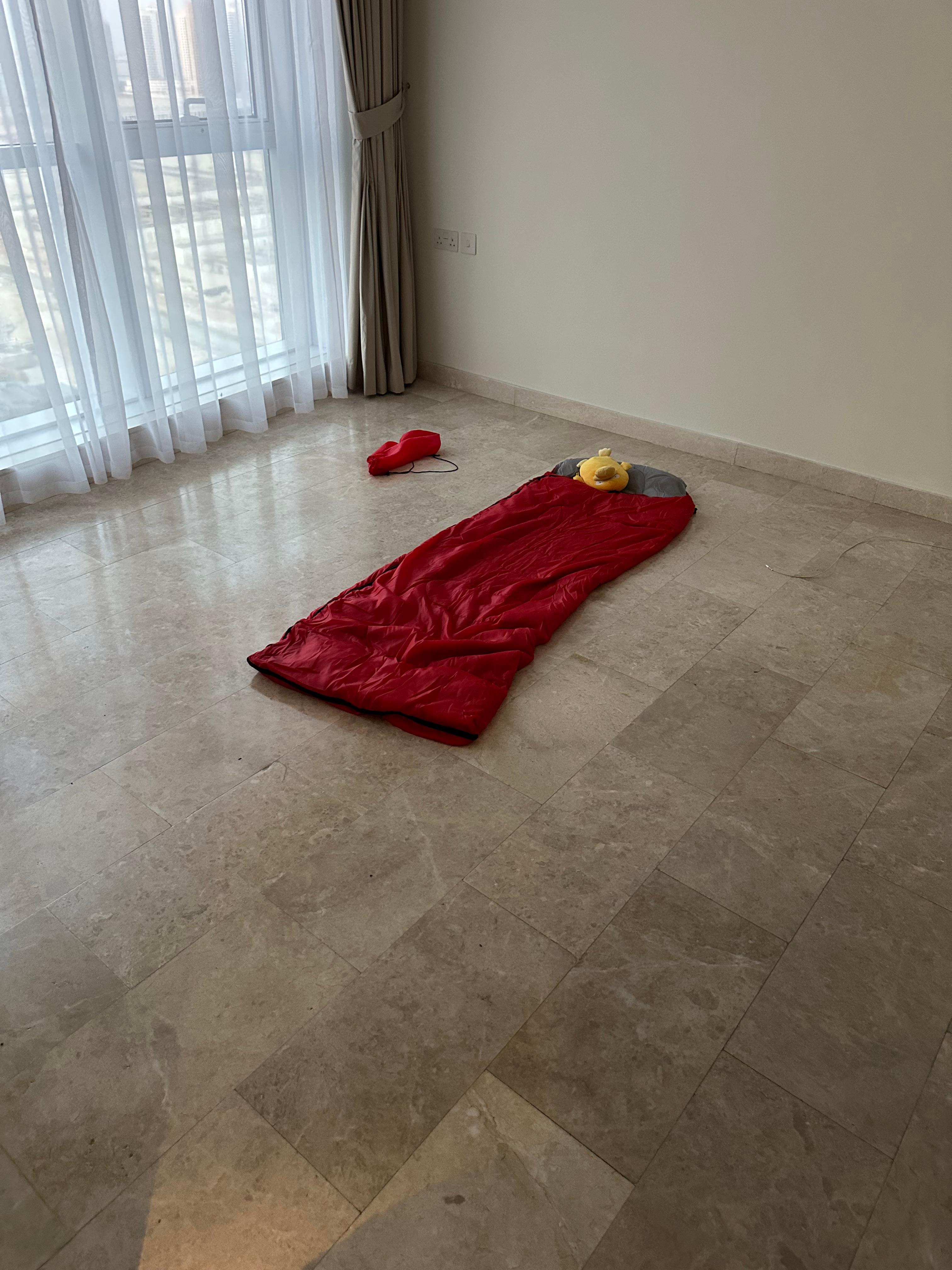 차디찬 아부다비 입주날