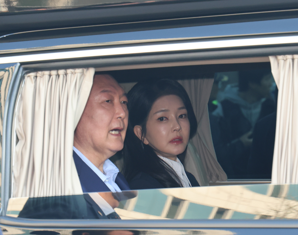 윤석열 전 대통령 사저 압수수색