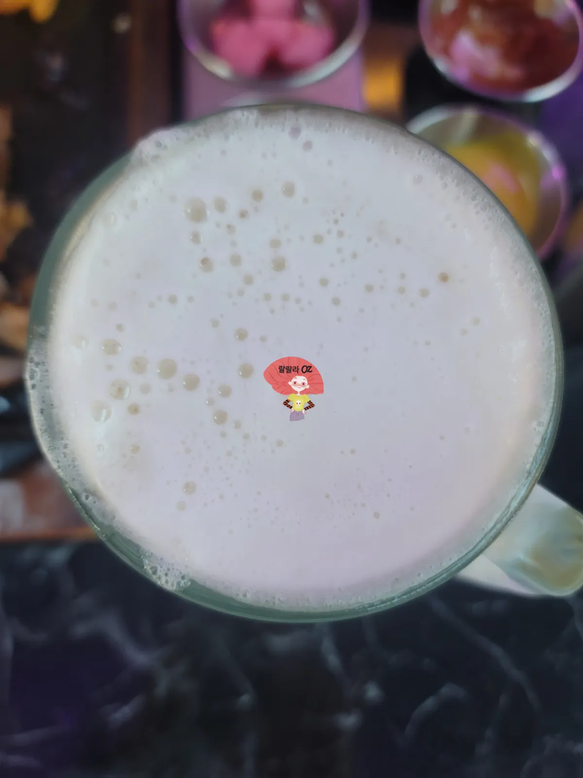 방이점-구도로통닭-잔에-담은-생맥주-거품