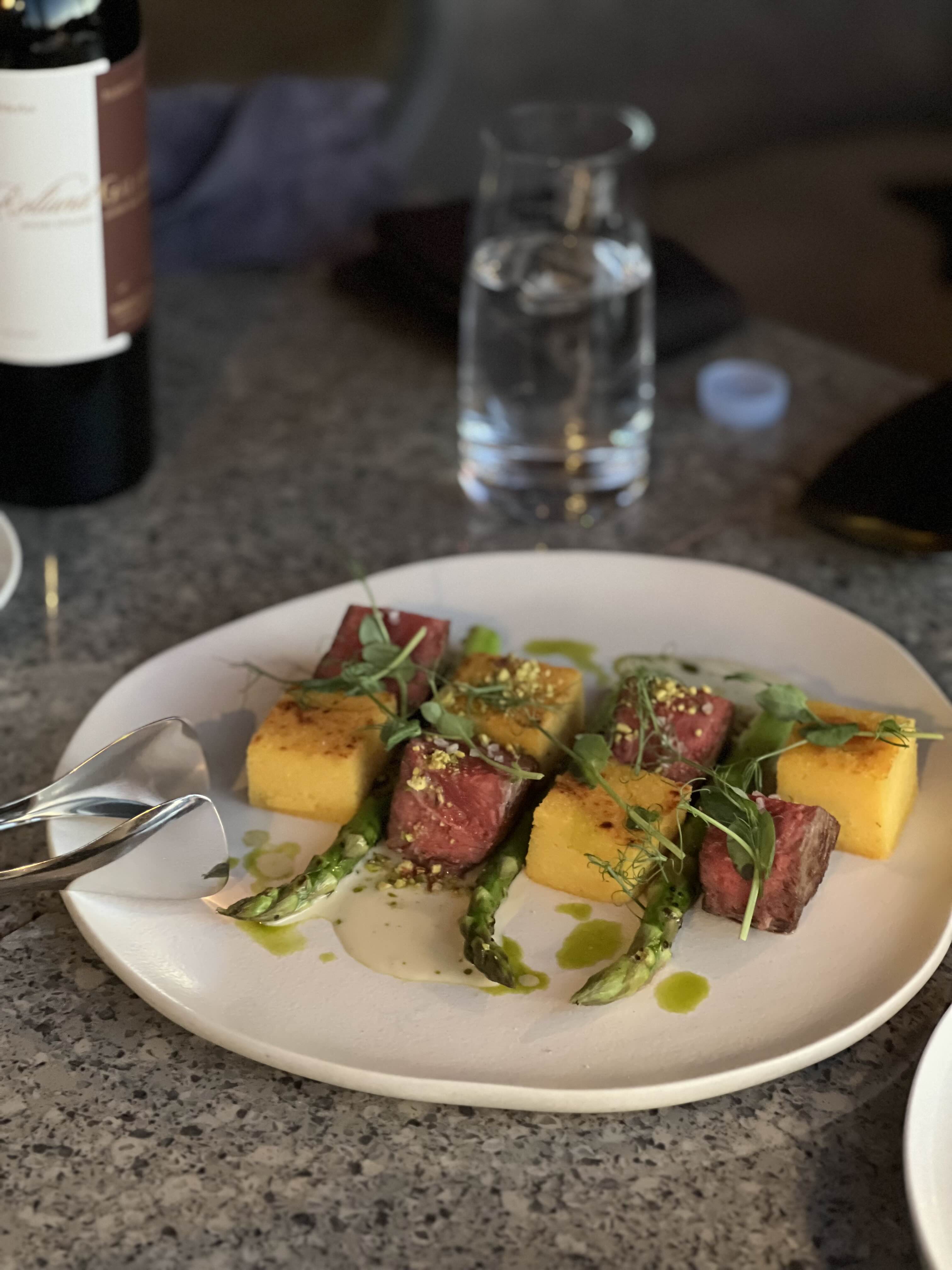 반얀트리호텔 달달한밤 메뉴, 쇠고기 채끝구이와 폴레타. 소고기도 차가워요