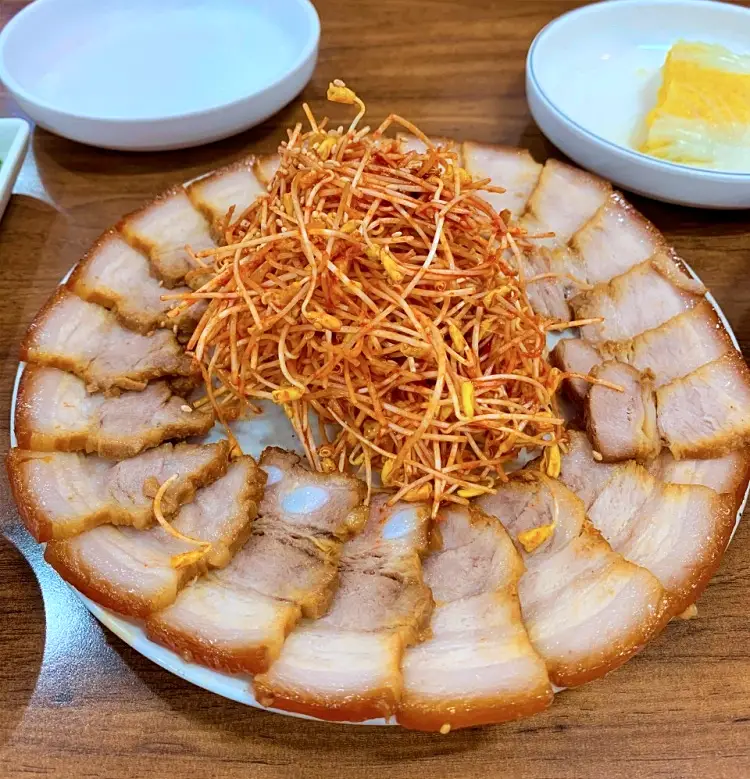 투데이 맛있는 메뉴 뼛속까지 시원한 동치미 막국수, 비빔 메밀 막국수, 메밀싹 수육 맛있는 식당 추천 부산 온천장 맛집