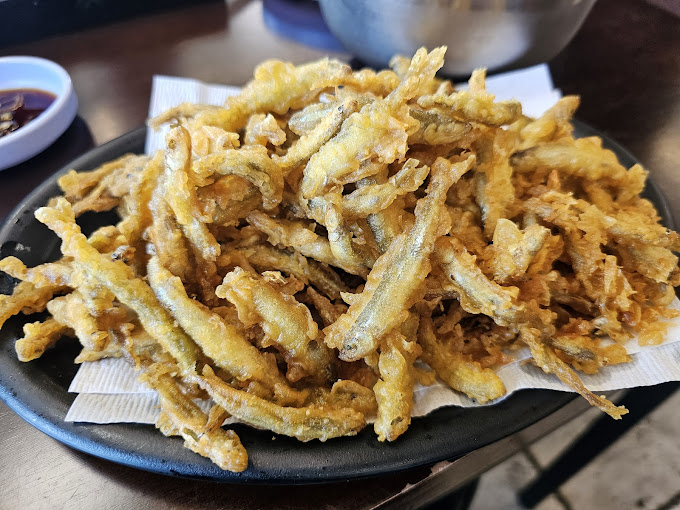 춘천 닭갈비집 '춘천통나무집 닭갈비'