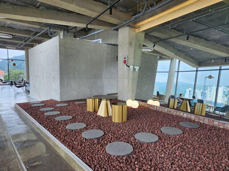 대니얼더카페-2층내부