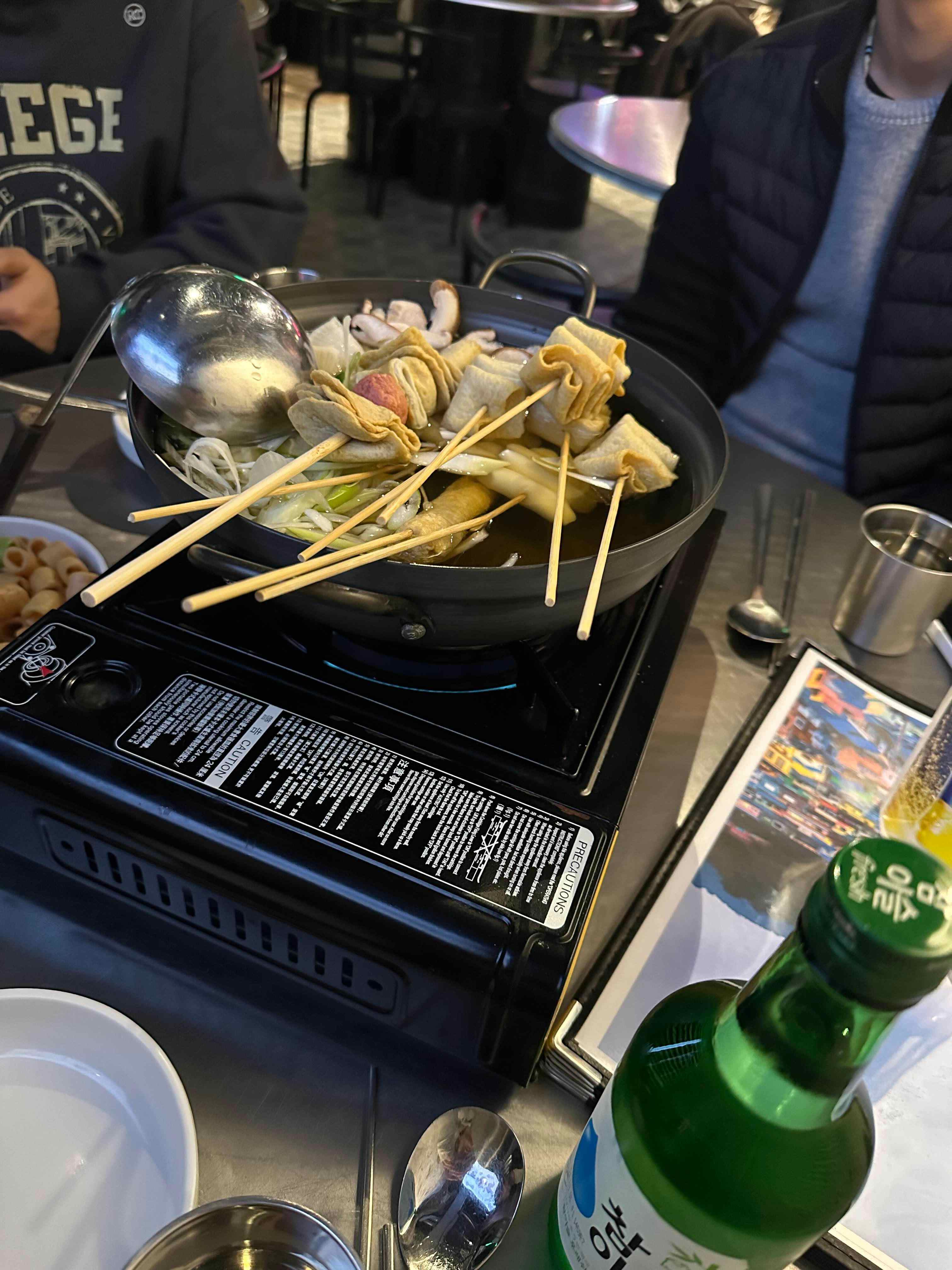 홍콩-부산의밤에서-술-마시기