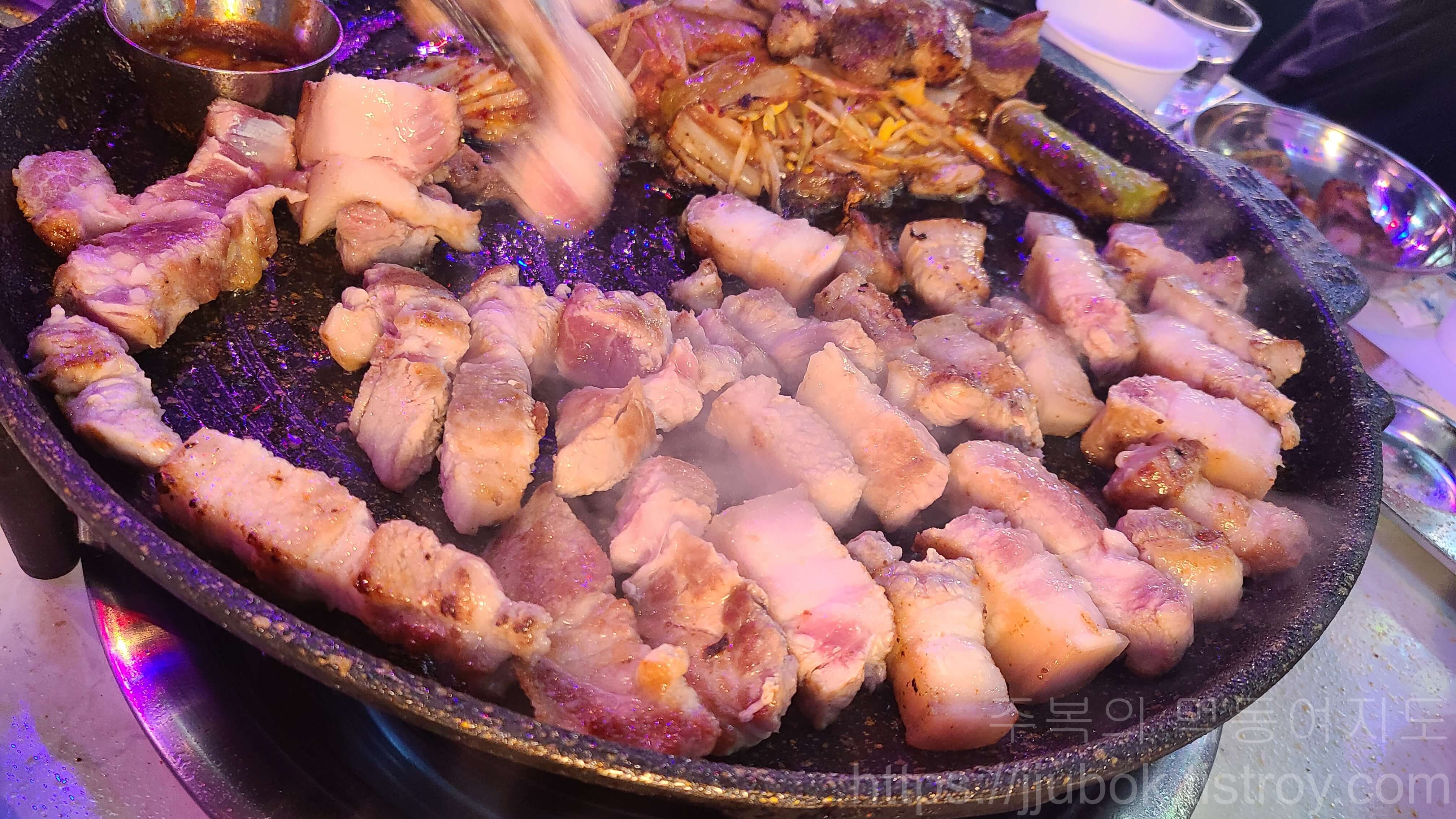 돼슐랭-삼산점-모둠-세트-굽기-2