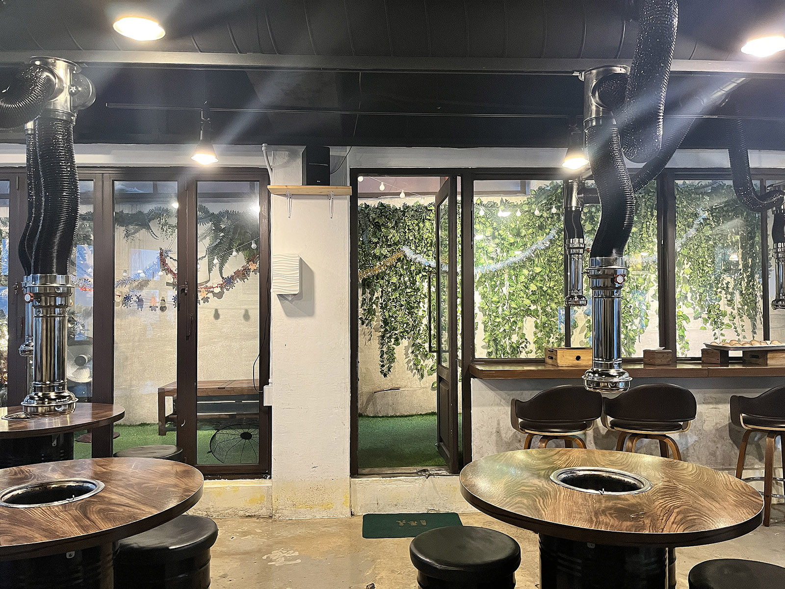 부산 덕천동 소고기 맛집 이유있소 내부.