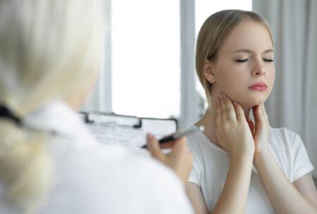 편도 주위 농양 알아보기