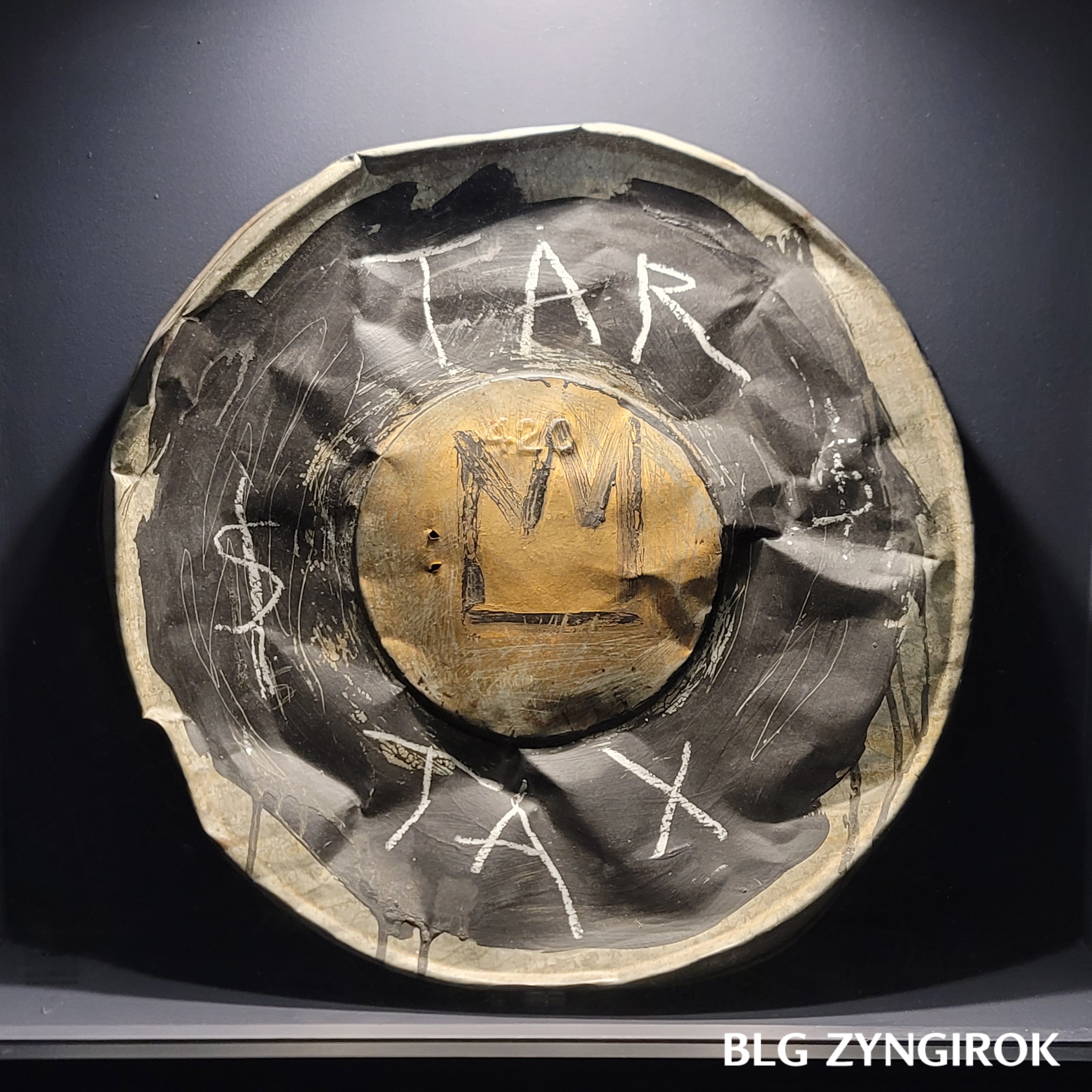 장미셀 바스키아 - 과거와 미래를 잇는 상징적 기호들