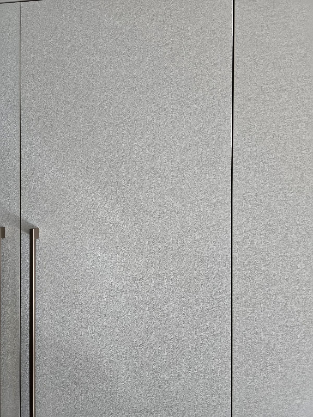 붙박이장-문-틀어진-사진