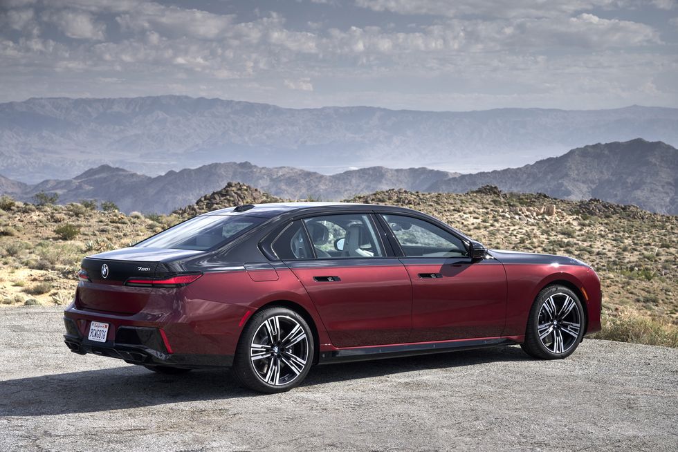 2025 BMW 7시리즈 디자인