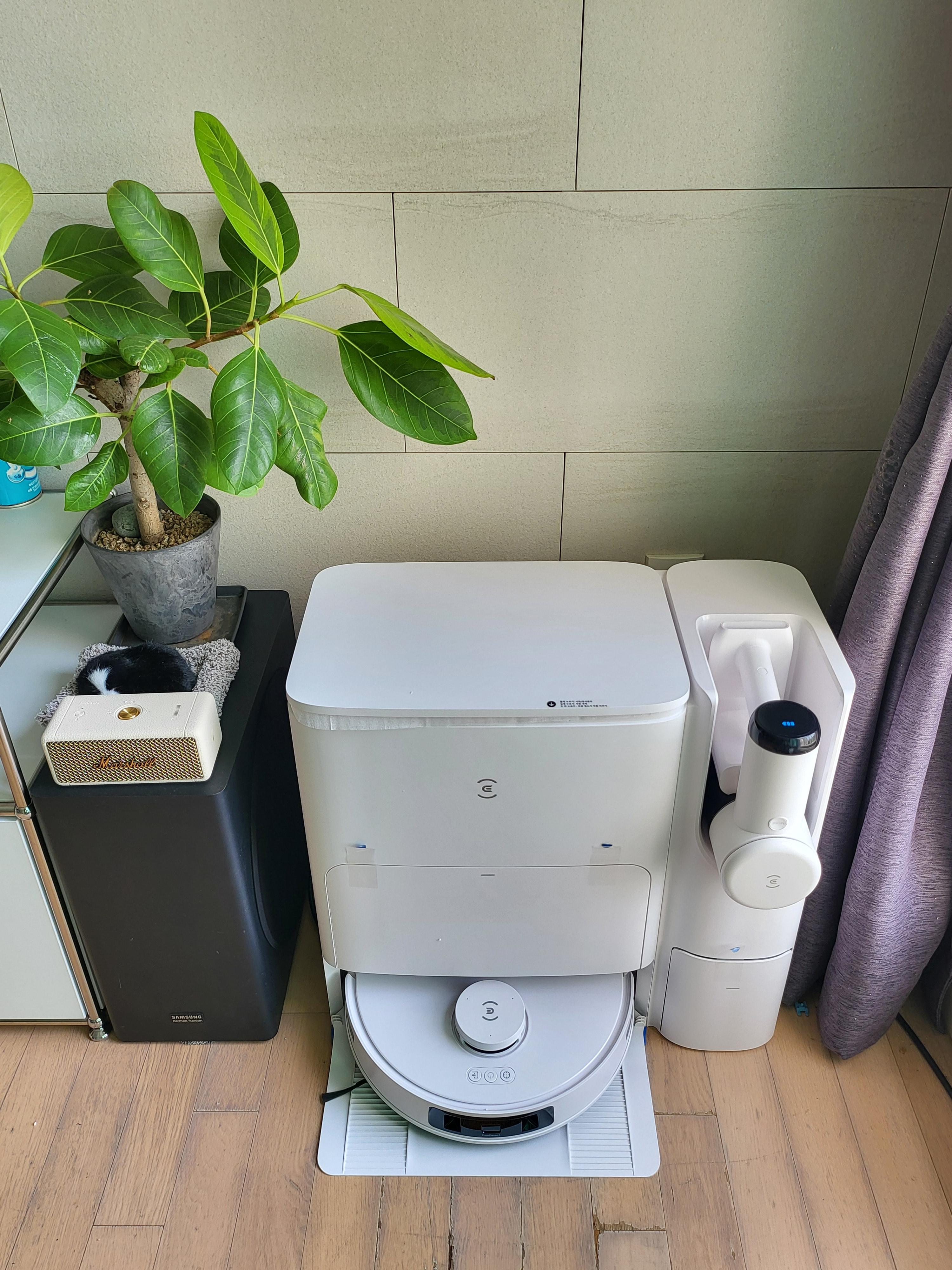 에코백스 디봇 T30S 콤보 로봇청소기 올인원 도킹스테이션 실사용 사진