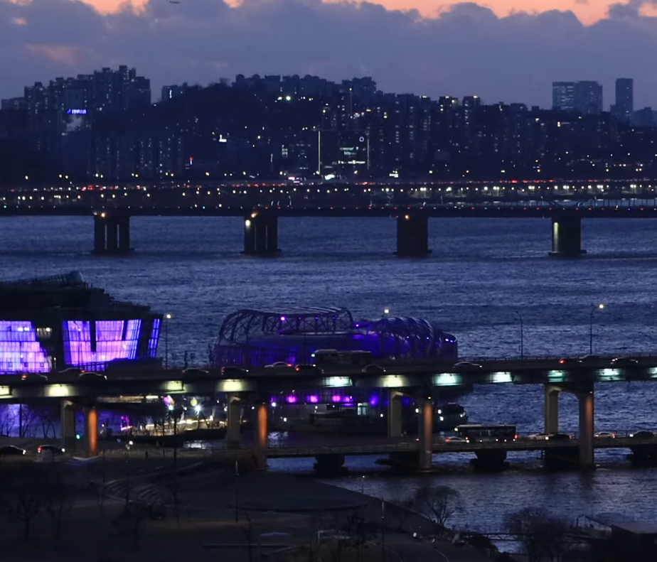 조명 들어온 새빛 둥둥섬