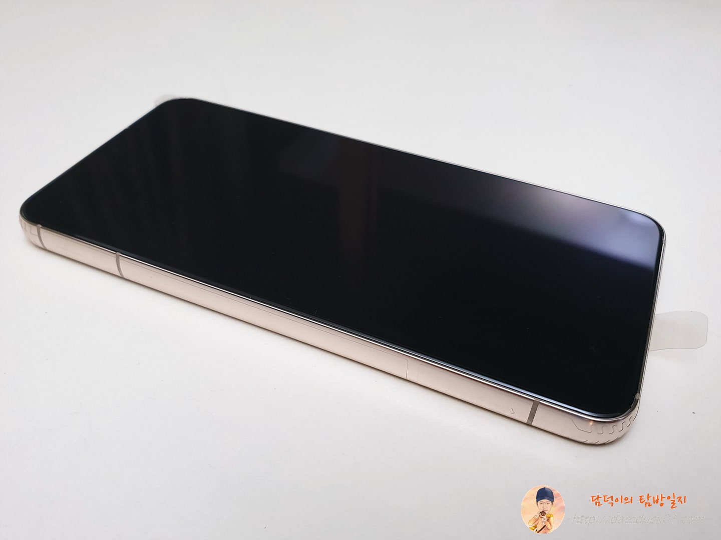 갤럭시 S22 좌측면