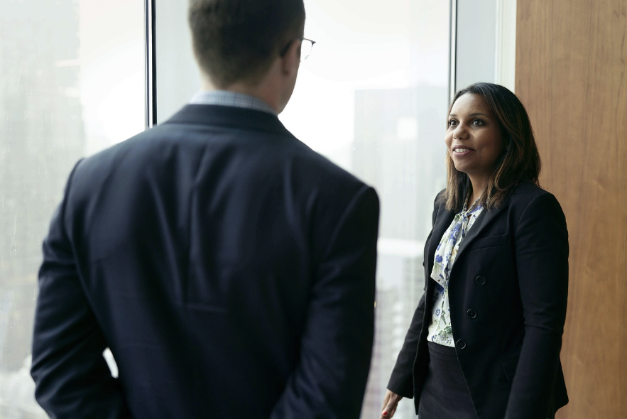 후배에게 위임할 때 지켜야 할 것 이미지