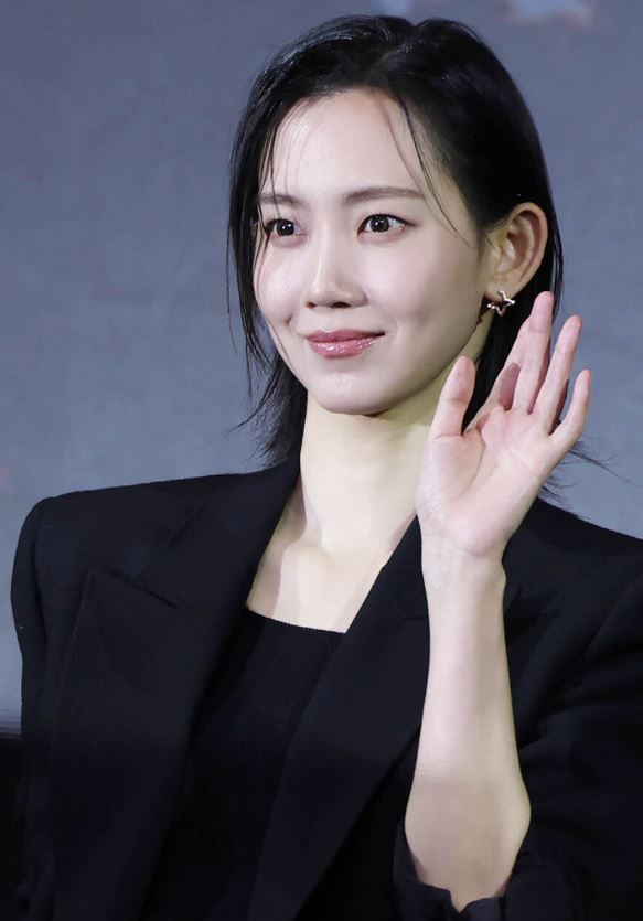 신현빈 프로필