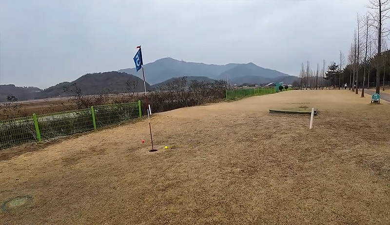 하동파크골프장. 경남 하동군 진교면 송원리 51-412