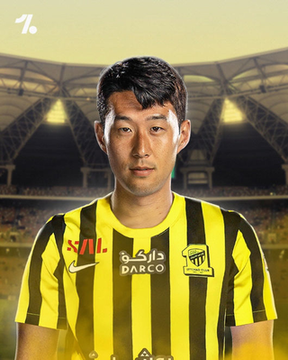 정면을 바라보고있는 손홍민선수 사진