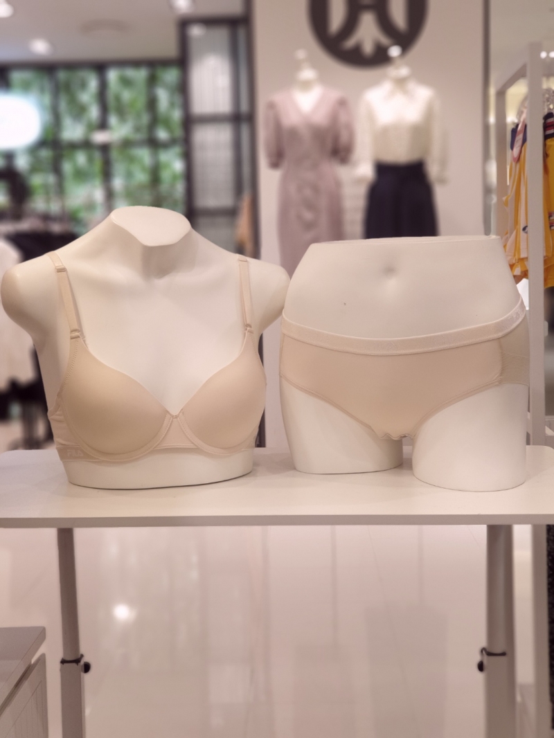 휠라언더웨어 FILA 아웃핏 여성세트 (BADDRD6641F )