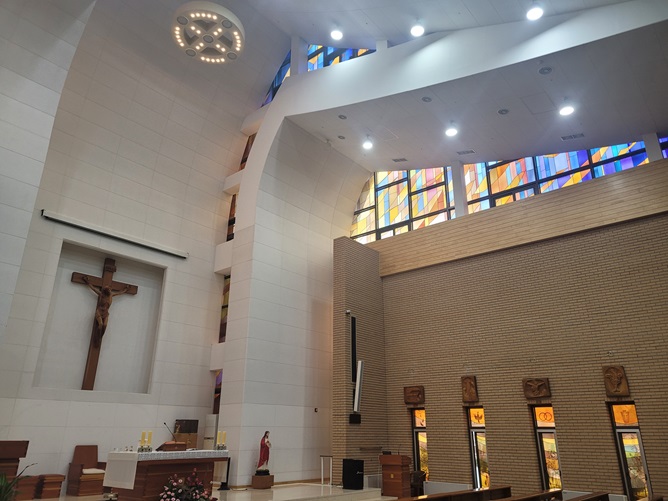 천안 신방동성당