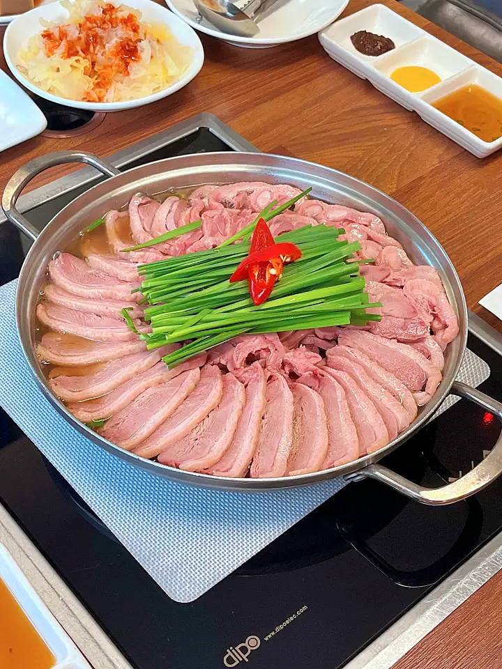 신의 한 수 맛의 결정타 식당 산채 오리전골 오리탕 비빔솥밥 신의 한 수 맛의 결정타 맛집 추천