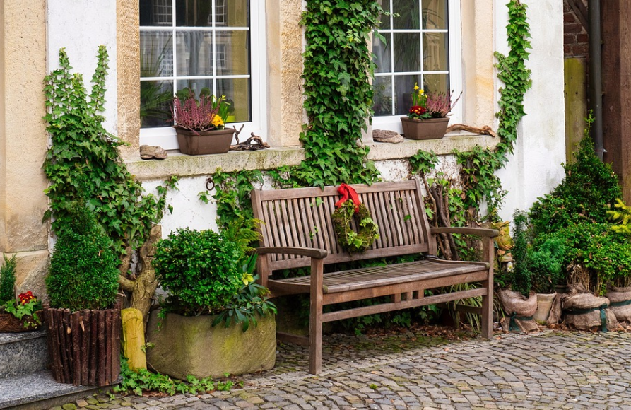 스페인 가정 앞마당 사진