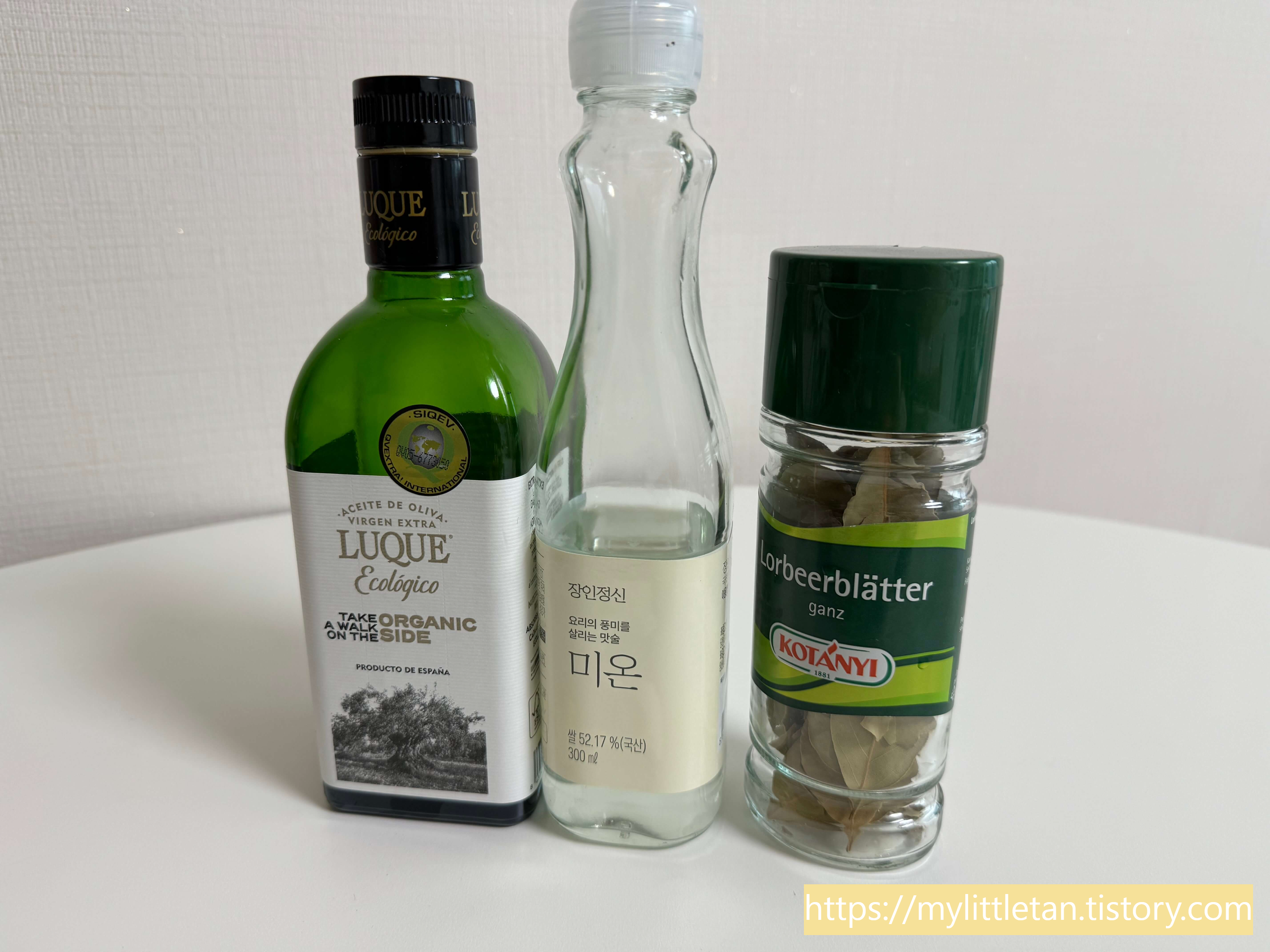 올리브유&amp;#44;맛술&amp;#44;월계수잎