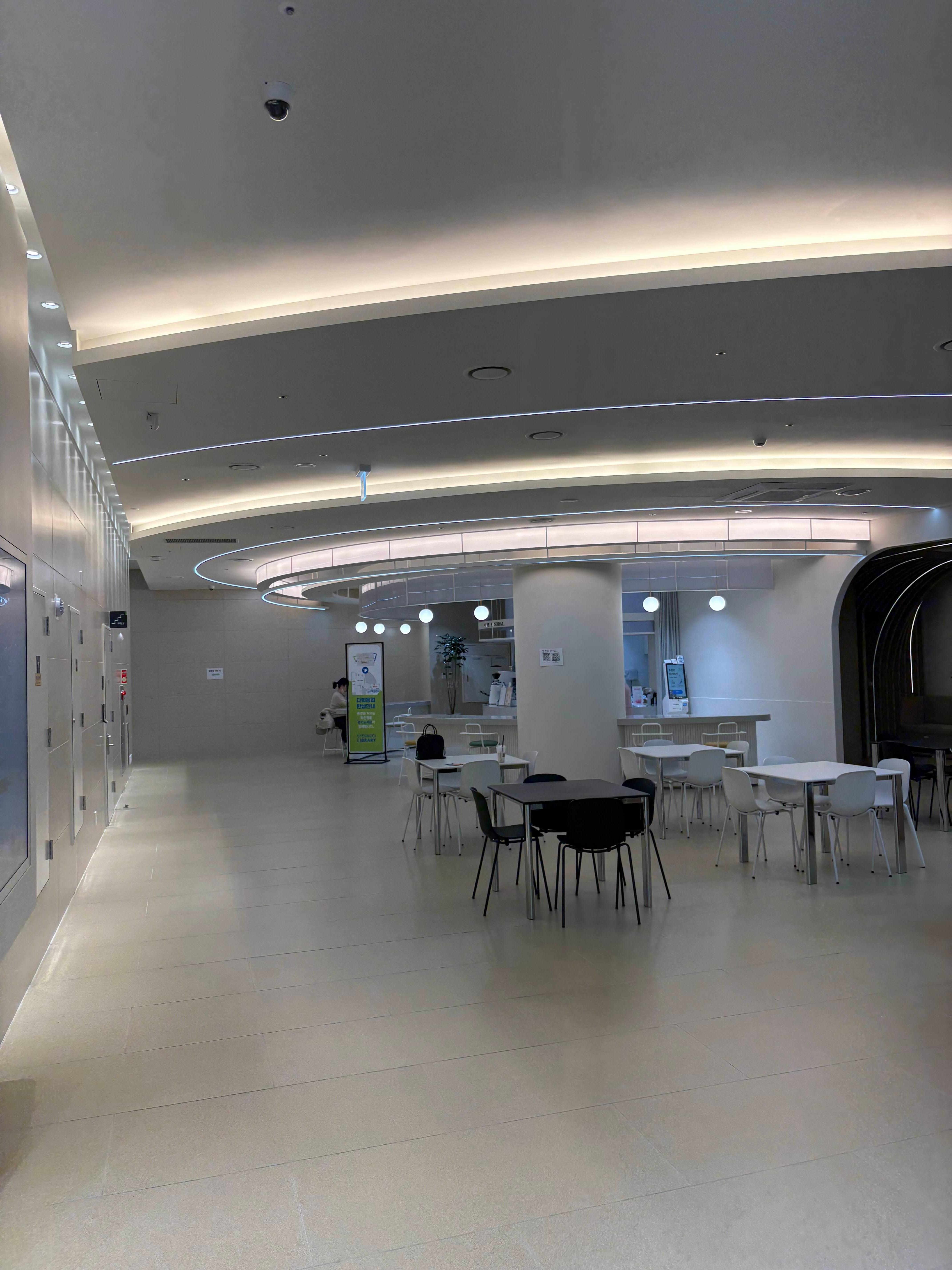 경기도서관 후기｜광교중앙역 초대형 신상 도서관, 가족 나들이 추천 명소