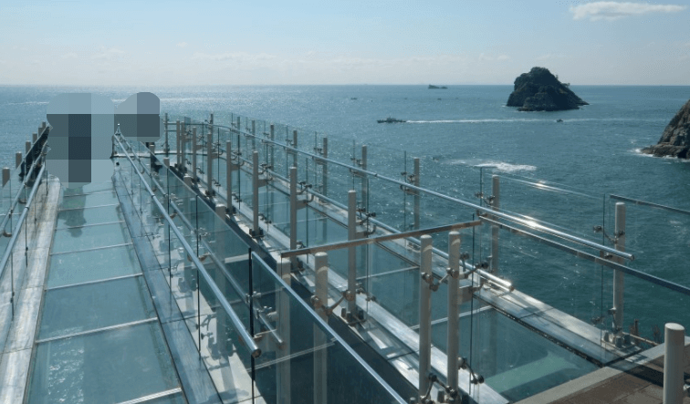 오륙도스카이워크-위에서본모습